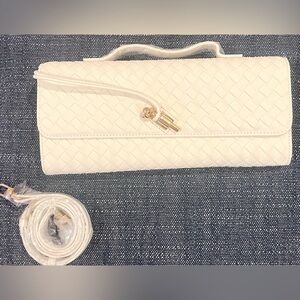 Few Moda Theia Woven Clutch/Crossbody Cream | Removable Strap | NWOT